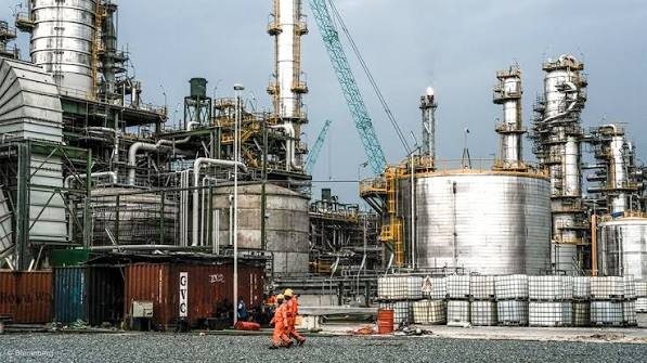  East African Crude Oil Pipeline Headed for July Completion as First Exports Nears